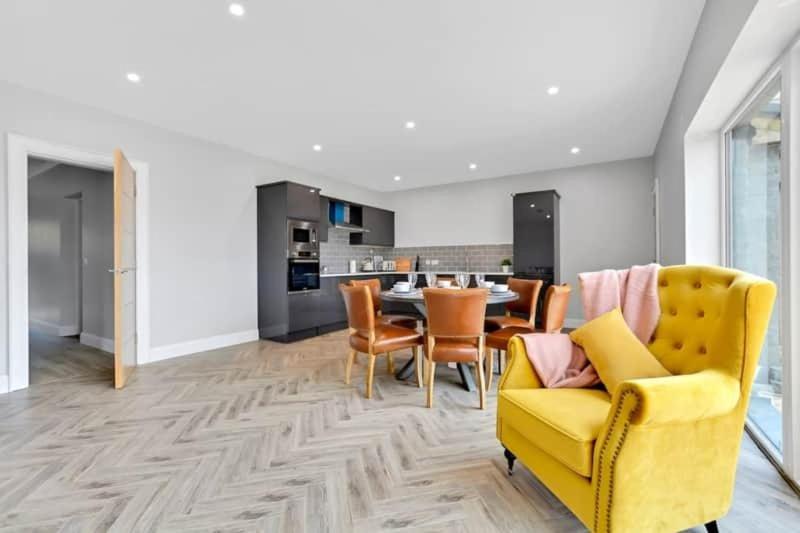 Bayview Luxury 3 Bedroom Apartment First Floor Даунингс Экстерьер фото